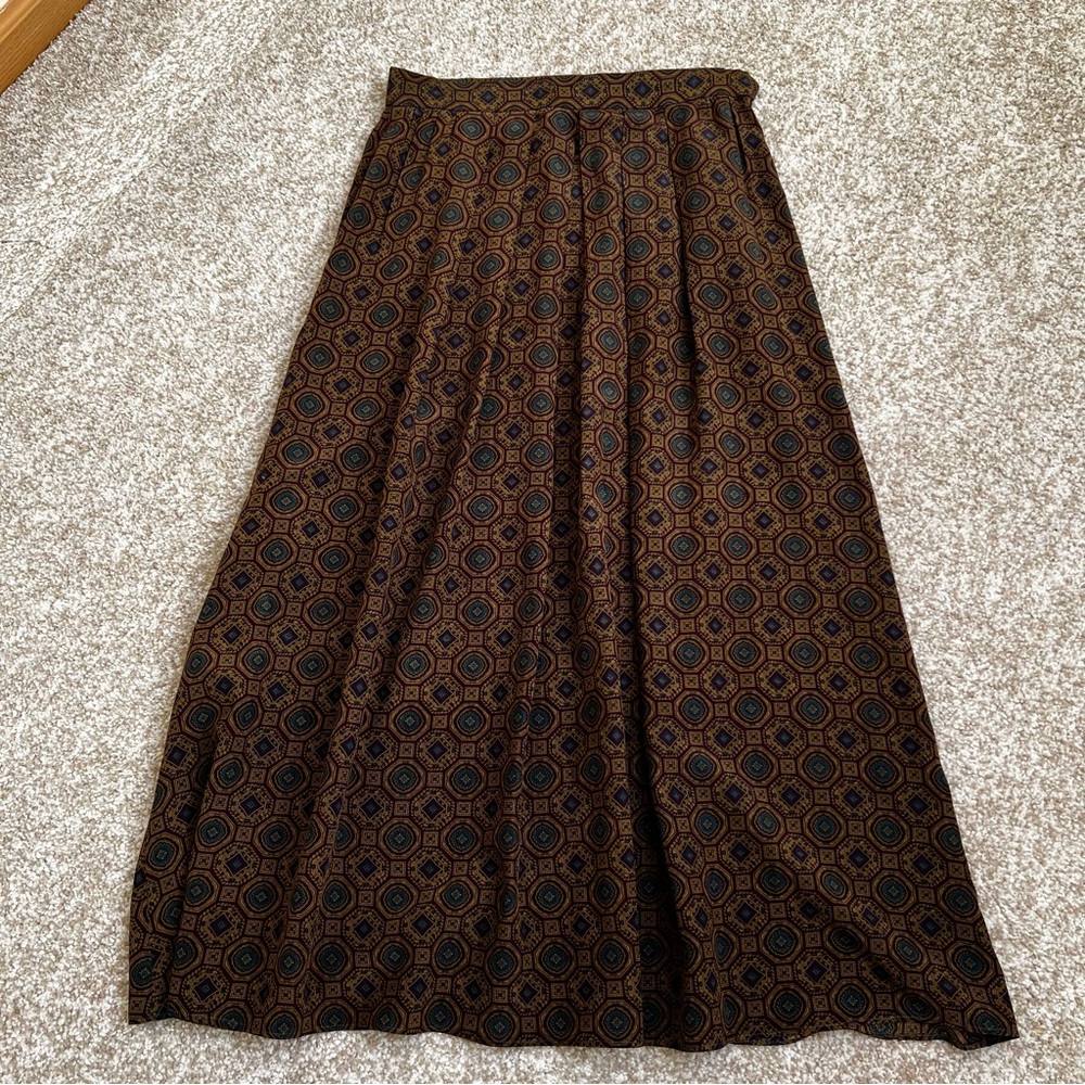 Francess & Rita 100% Silk Vintage Skirt Size 6. Pattern- Brown, Blue, Purple
